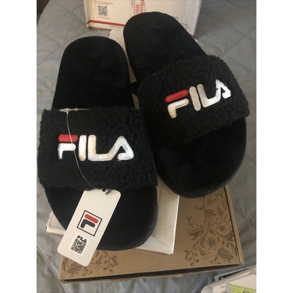 Fila Fuzzy Drifter Shearling Slide Black Sandals NWT Size 6 - Picture 1 of 3